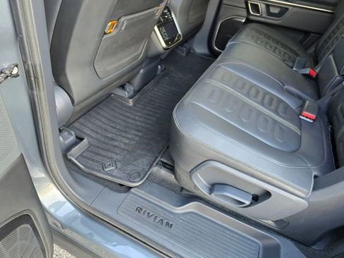 Used 2022 Rivian R1S Launch Edition image 34