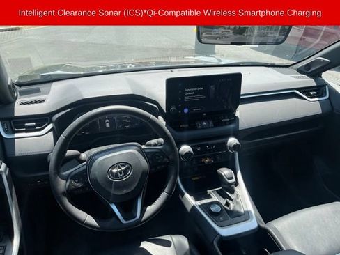 Used 2023 Toyota RAV4 XSE AWD/4WD image 11