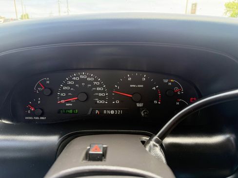 Used 2005 Ford Excursion Eddie Bauer image 32