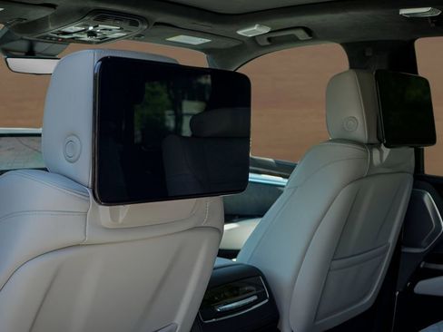 New 2026 Cadillac Escalade Platinum Sport w/ LPO, ONYX Package image 19