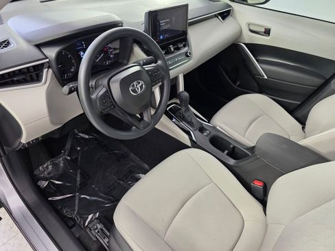 Used 2025 Toyota Corolla Cross L image 10