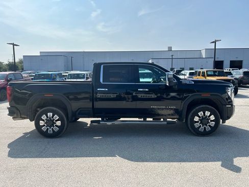 Used 2024 GMC Sierra 2500 Denali w/ Denali Reserve Package AWD/4WD image 4