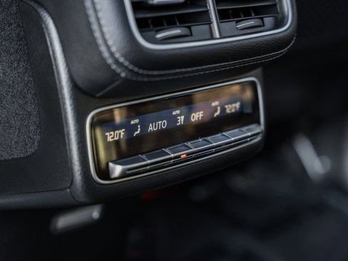 Certified 2025 Mercedes-Benz GLS 450 4MATIC image 36