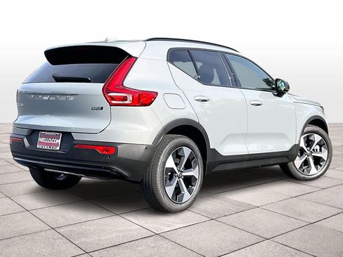 New 2026 Volvo XC40 B5 Plus w/ Protection Package Premier image 4