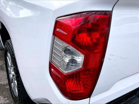 Used 2014 Toyota Tundra Limited image 27