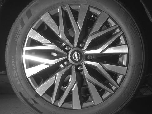 Used 2025 Nissan Altima 2.5 SV image 14