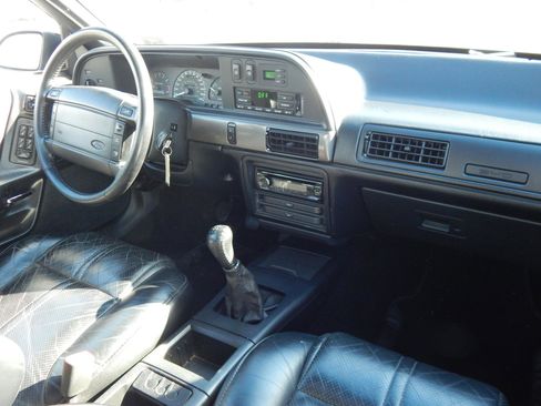 Used 1990 Ford Taurus SHO image 15