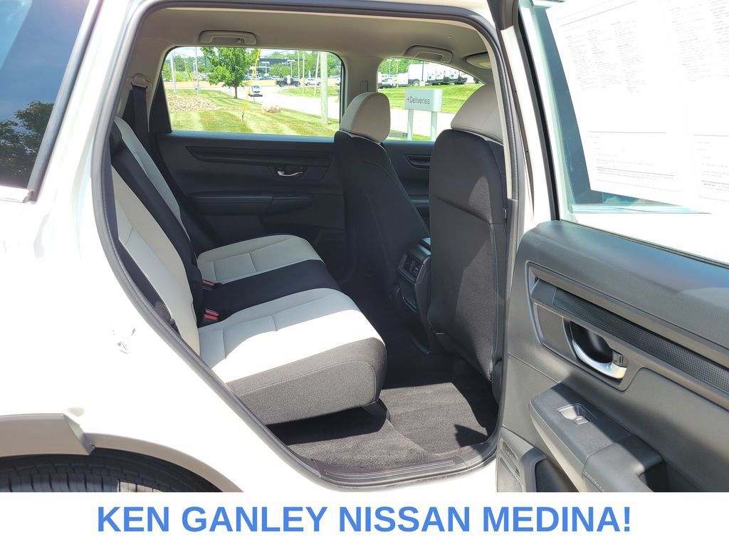 Used 2023 Honda CR-V LX image 44
