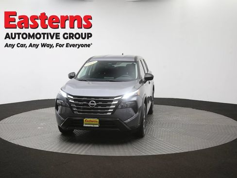 Used 2024 Nissan Rogue S AWD/4WD image 53