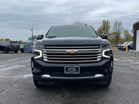 Used 2021 Chevrolet Tahoe High Country w/ Premium Package AWD/4WD image 12
