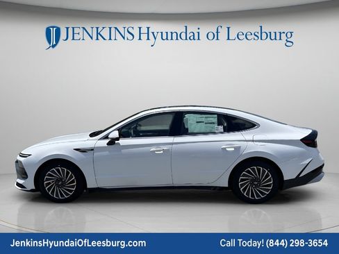 New 2026 Hyundai Sonata SEL FWD image 9