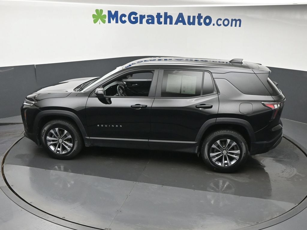 Used 2025 Chevrolet Equinox LT w/ Safety and Technology Package AWD/4WD image 14