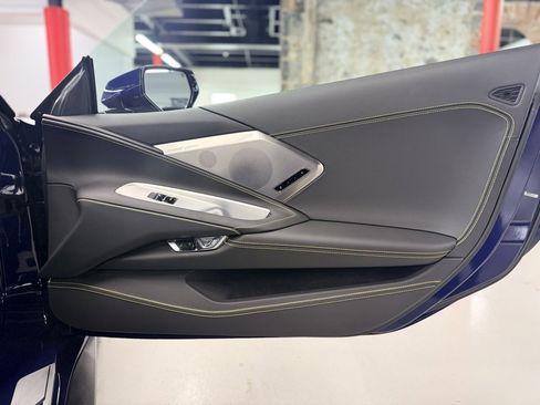 Used 2025 Chevrolet Corvette Stingray Premium Cpe w/ Z51 Performance Package image 18