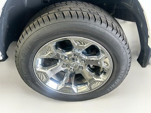 Used 2022 RAM 1500 Big Horn AWD/4WD image 11