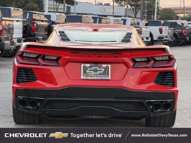 Used 2025 Chevrolet Corvette Stingray Coupe w/ 1LT RWD image 5