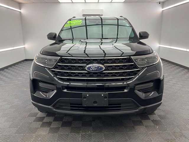 Used 2020 Ford Explorer XLT w/ Comfort Package AWD/4WD image 2