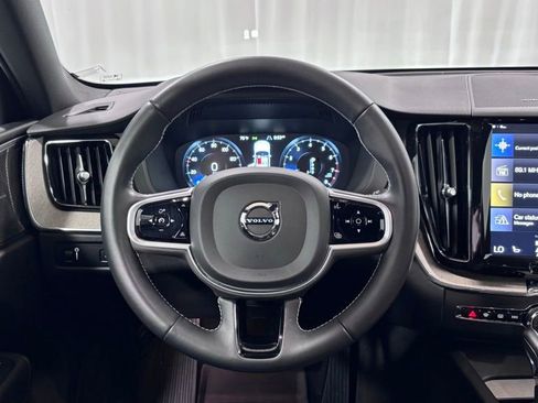 Certified 2023 Volvo XC90 B6 Ultimate w/ Protection Package Premier AWD/4WD image 13