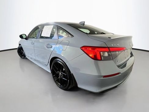 Used 2023 Honda Civic Sport image 6