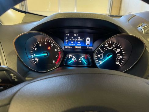 Used 2017 Ford Escape SE w/ Equipment Group 201A image 32