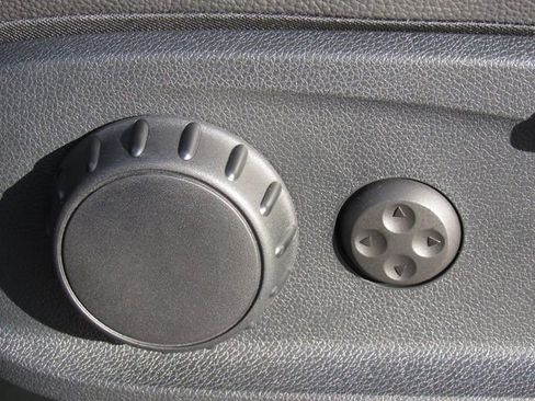 Used 2025 Mercedes-Benz Sprinter 2500 image 13