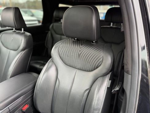 Used 2024 Hyundai Palisade Calligraphy image 17