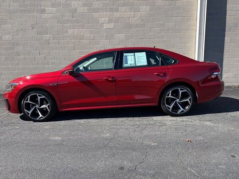 Used 2020 Volkswagen Passat 2.0T R-Line image 5