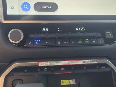 New 2026 Toyota Tundra Limited AWD/4WD image 18