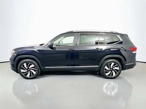 New 2026 Volkswagen Atlas SEL image 4