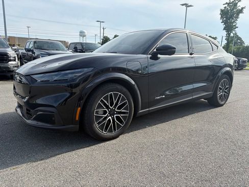 Used 2025 Ford Mustang Mach-E Premium AWD/4WD image 4
