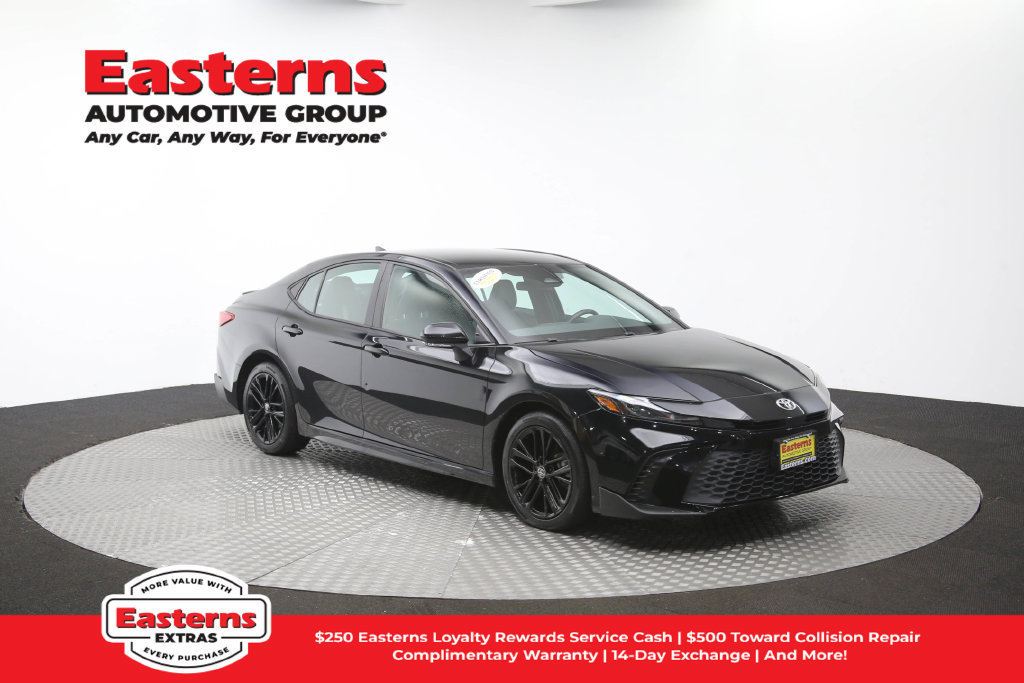 Used 2025 Toyota Camry SE FWD image 50