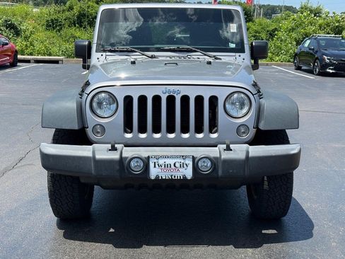 Used 2016 Jeep Wrangler Unlimited Sport w/ Quick Order Package 24S AWD/4WD image 9