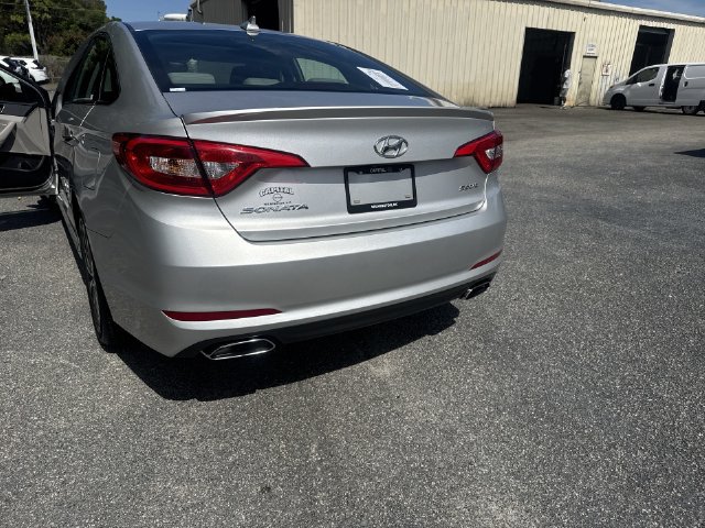 Used 2016 Hyundai Sonata Sport w/ Option Group 1V FWD image 34