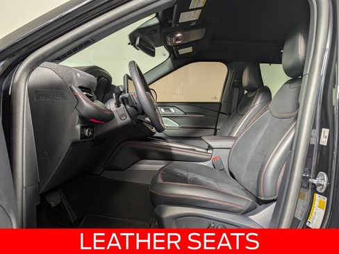 Certified 2025 Ford Explorer ST AWD/4WD image 10