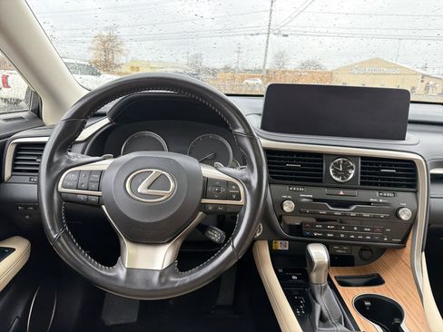 Used 2021 Lexus RX 350L Premium image 11