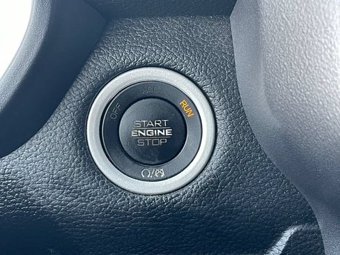 Used 2021 RAM 1500 Big Horn AWD/4WD image 36