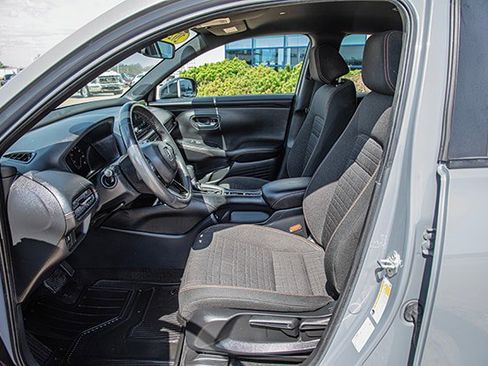 Used 2023 Honda HR-V Sport image 17