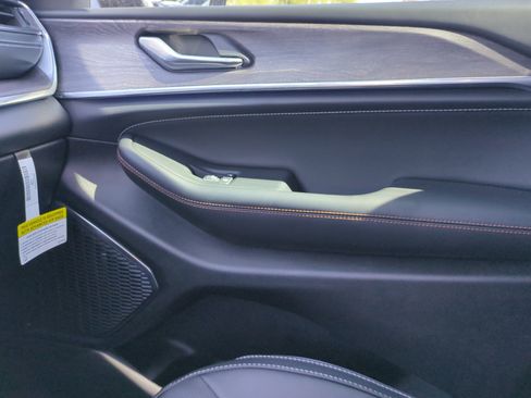 New 2025 Jeep Grand Cherokee Overland w/ Trailer Tow Package image 16