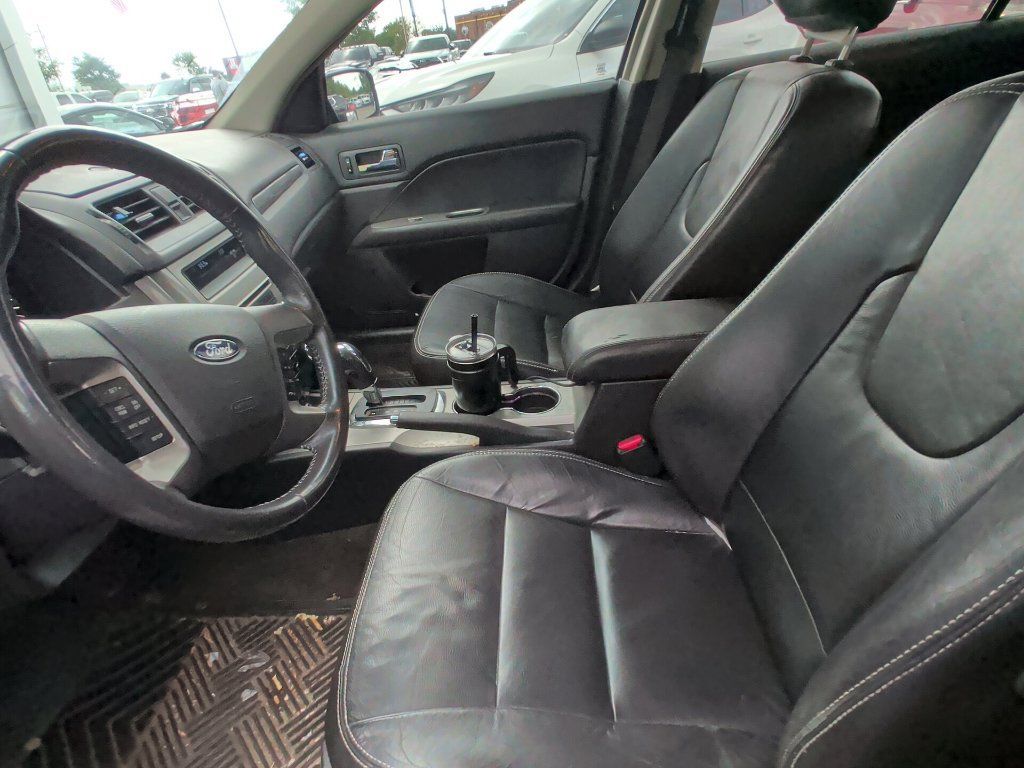 Used 2010 Ford Fusion SEL FWD image 6