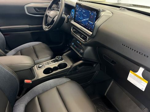 New 2025 Ford Bronco Sport Outer Banks w/ Sasquatch Outer Banks Package image 17
