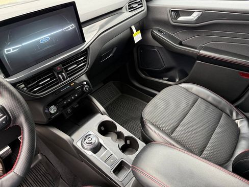 Used 2024 Ford Escape ST-Line w/ Tech Pack #1 AWD/4WD image 14