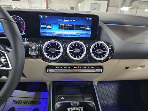 New 2026 Mercedes-Benz GLA 250 4MATIC image 21