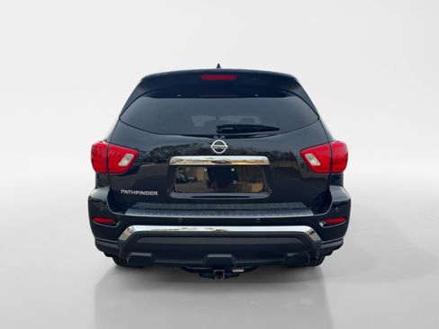 Used 2020 Nissan Pathfinder S image 4