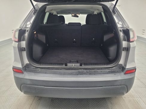 Used 2019 Jeep Cherokee Latitude w/ Popular Appearance Group FWD image 29