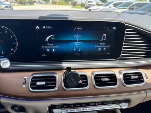 Used 2020 Mercedes-Benz GLE 350 image 9
