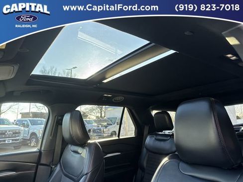 Certified 2025 Ford Explorer ST-Line w/ Premium Package image 21