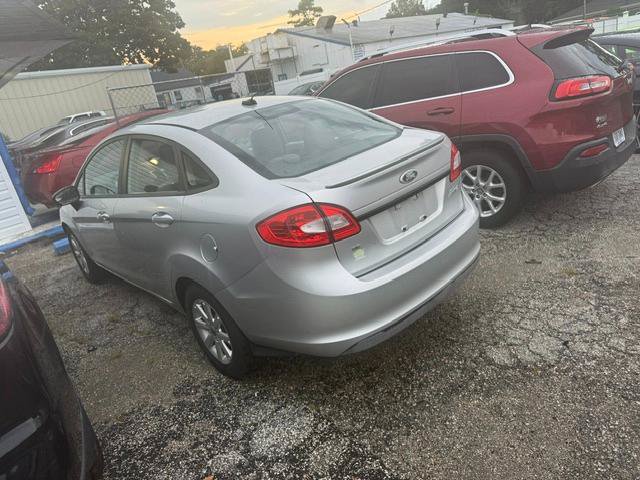 Used 2011 Ford Fiesta SE w/ 203A Rapid Spec Order Code FWD image 2
