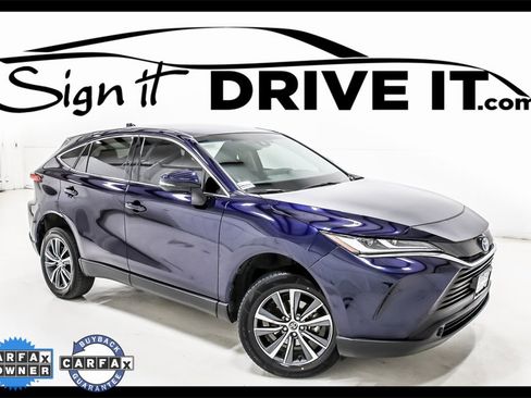 Used 2023 Toyota Venza LE image 1