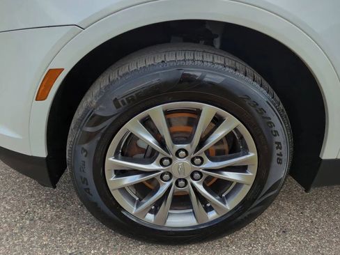 Used 2020 Cadillac XT5 Premium Luxury w/ LPO, Floor Liner Package FWD image 10
