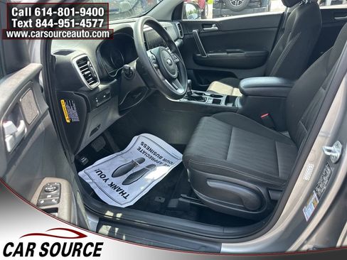 Used 2020 Kia Sportage LX AWD/4WD image 9