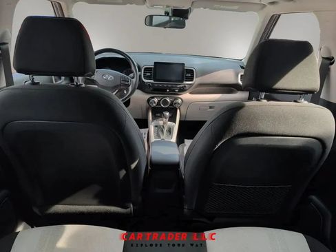 Used 2022 Hyundai Venue SEL FWD image 13